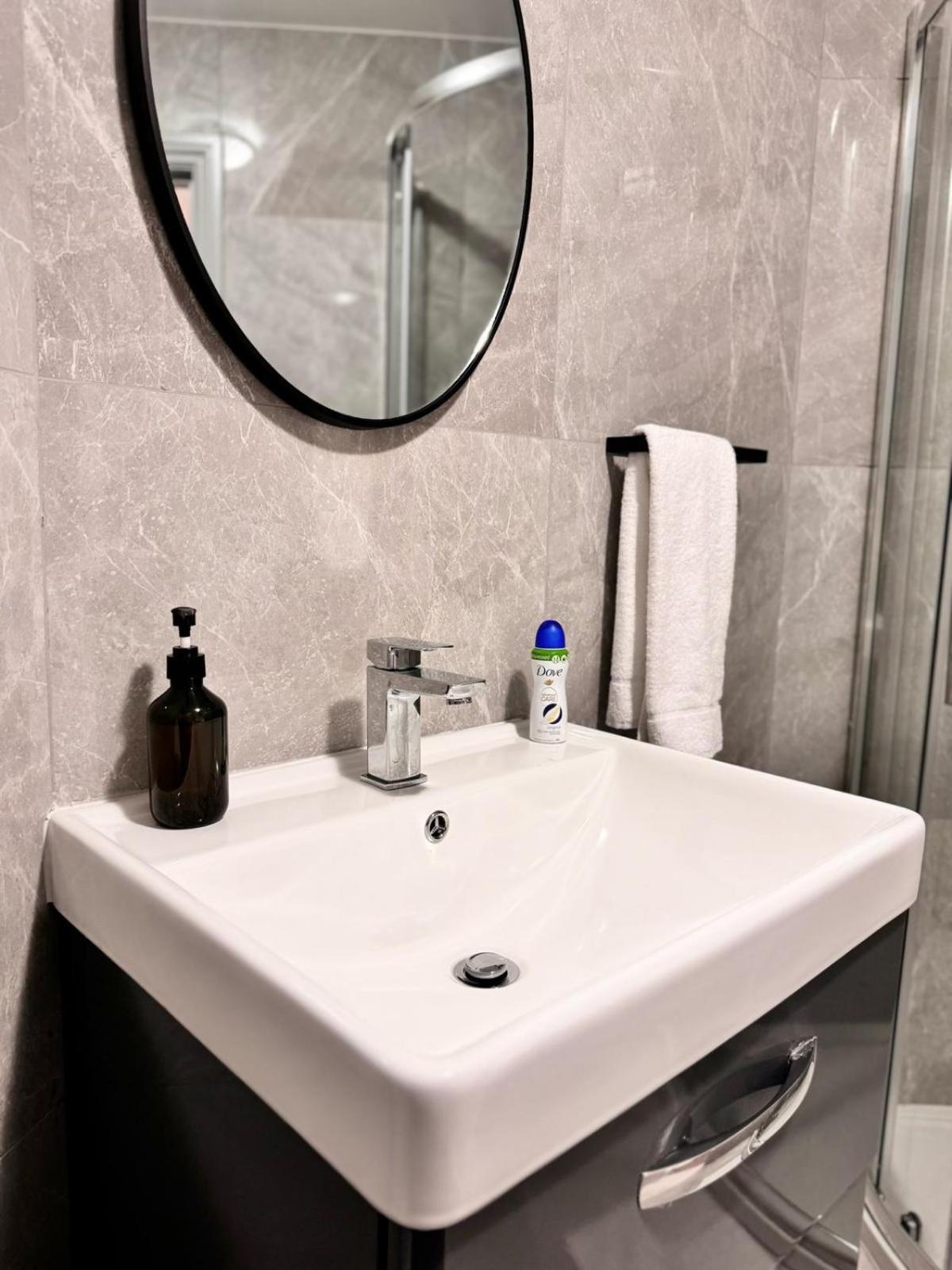 Camden Luxury Studio Flats And En-Suit Rooms Londra Esterno foto
